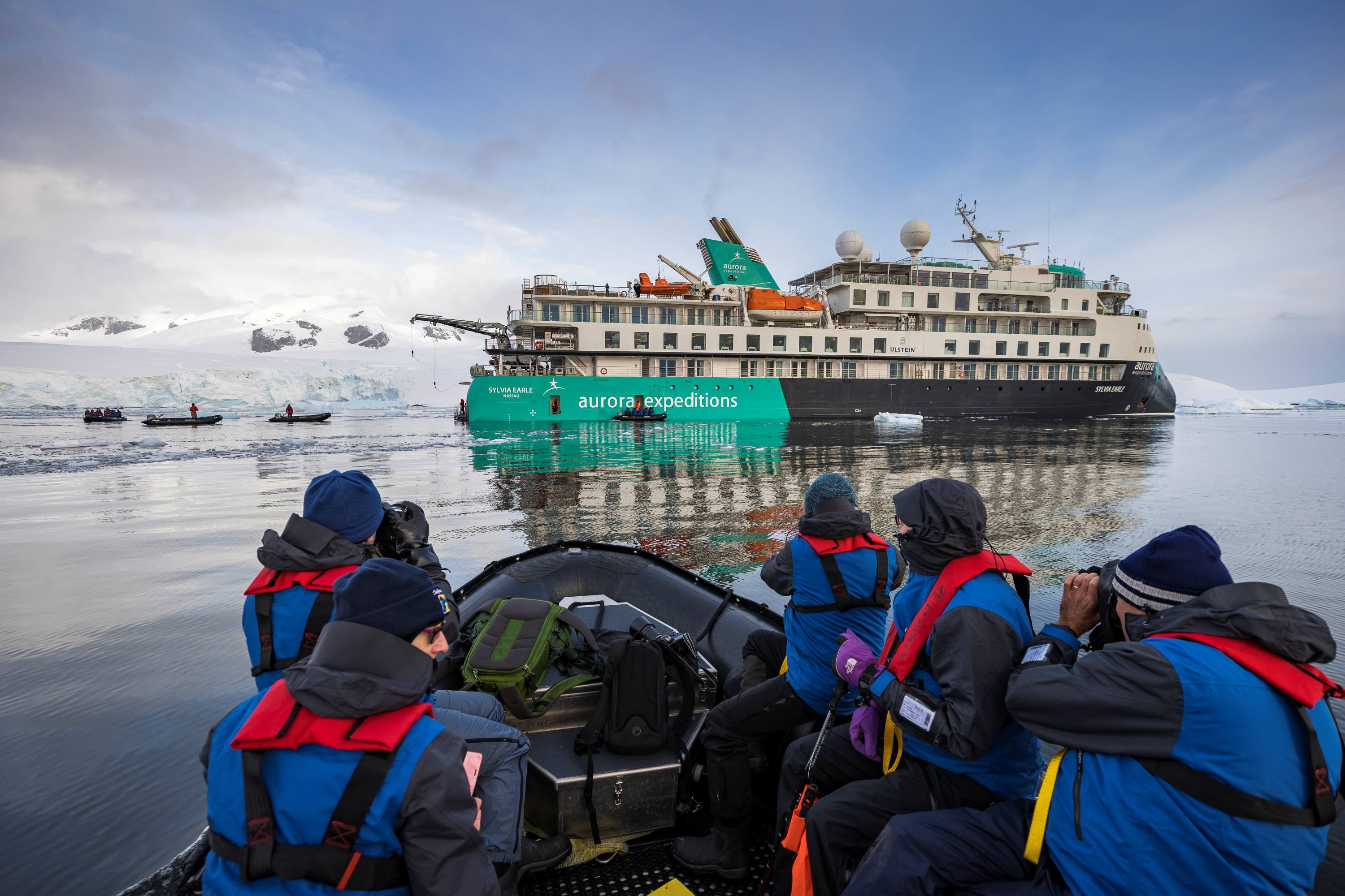 Zodiac Fahrt bei einer Polarkreuzfahrt an Bord der Sylvia Earle